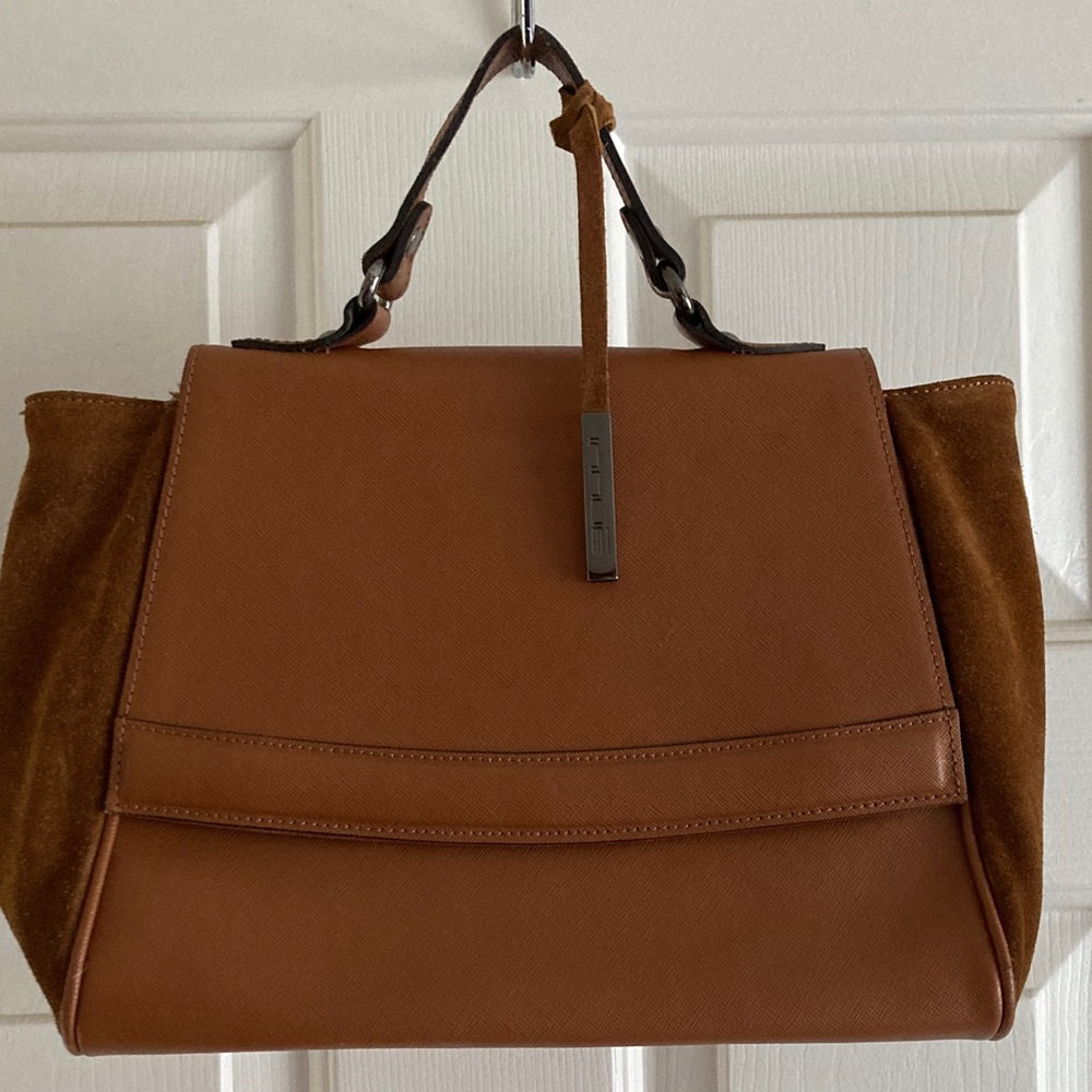 Elegant Brown Leather Satchel